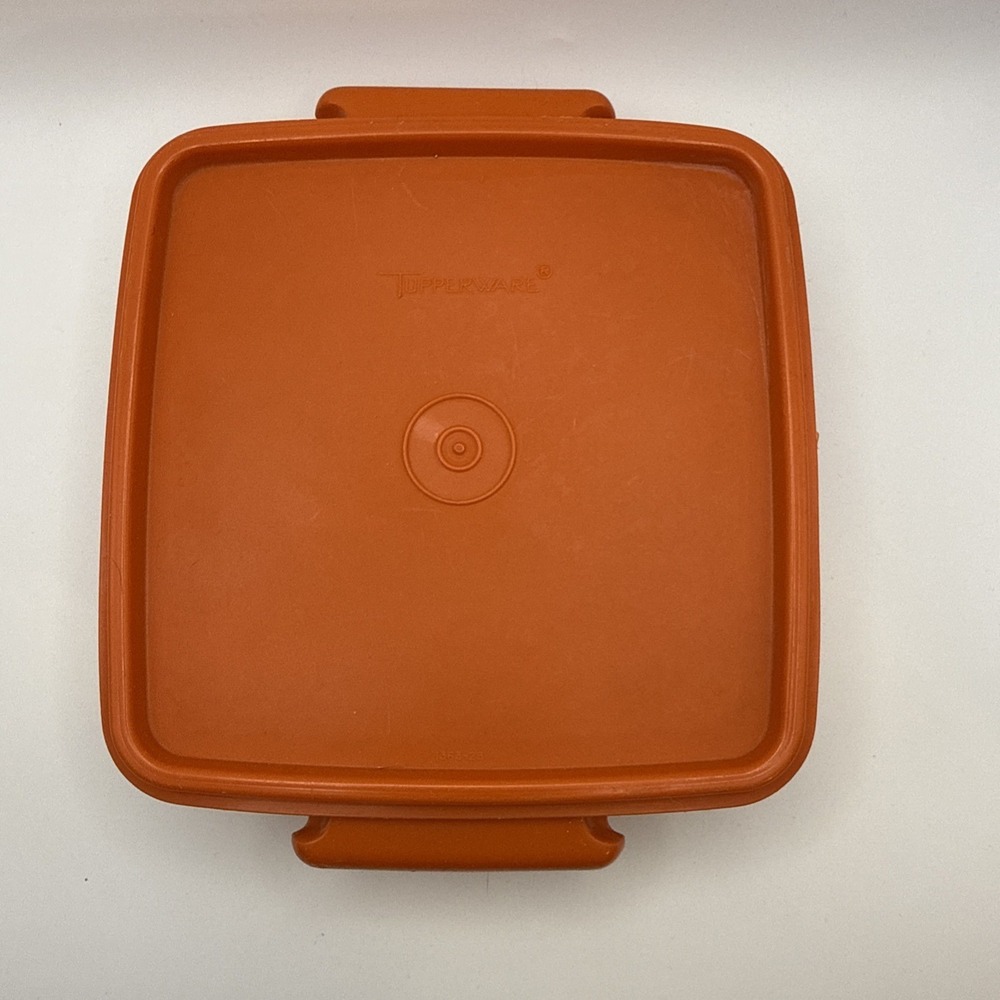 Vintage Tupperware 1362 Orange Square Away Sandwich 1363 Lid‎